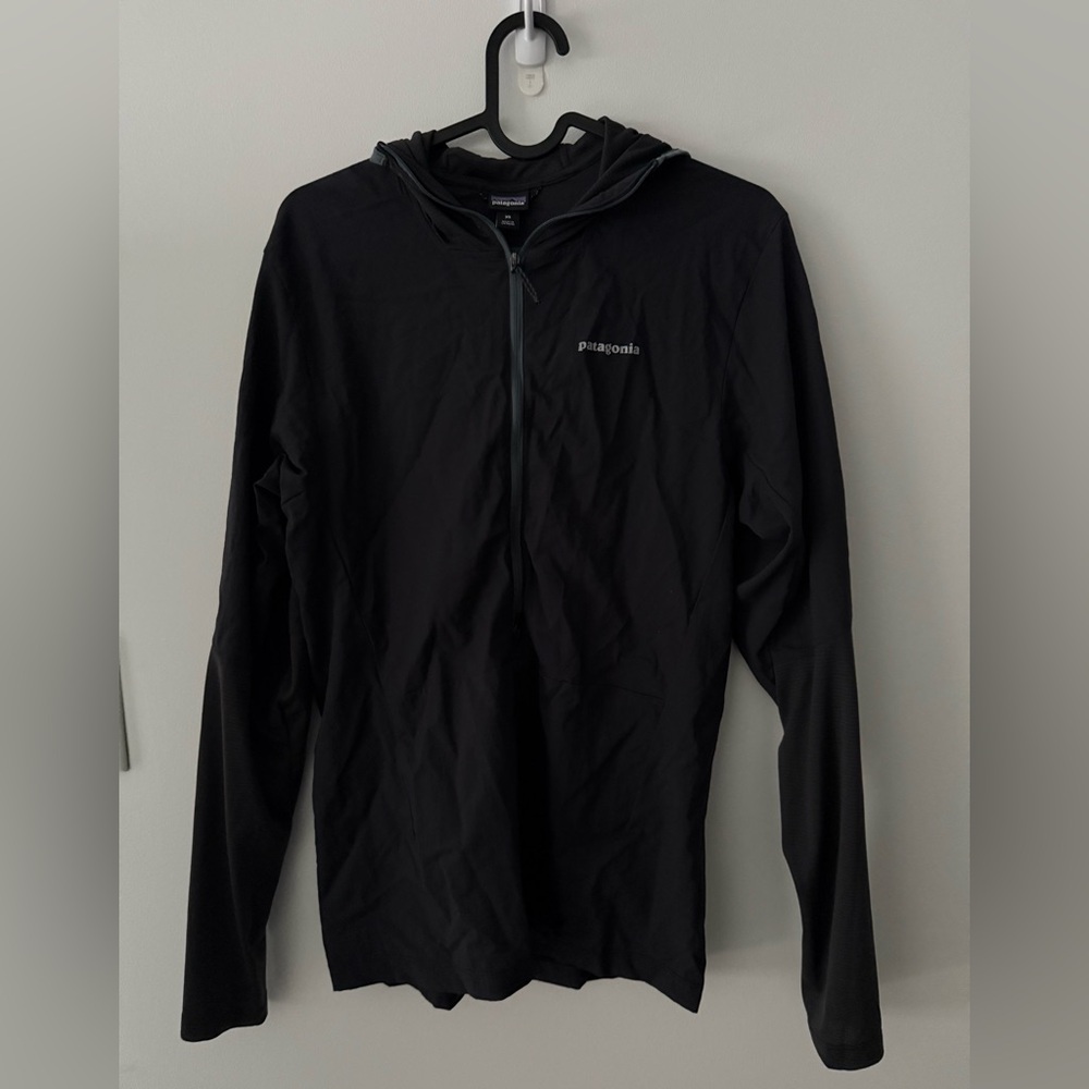 NWOT Patagonia Men's Black Airshed Pro Pullover